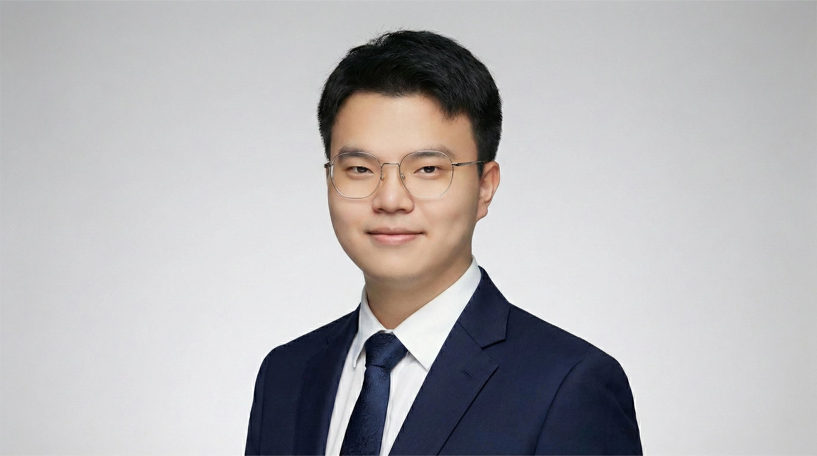 施浩宇 - 技术顾问、董事