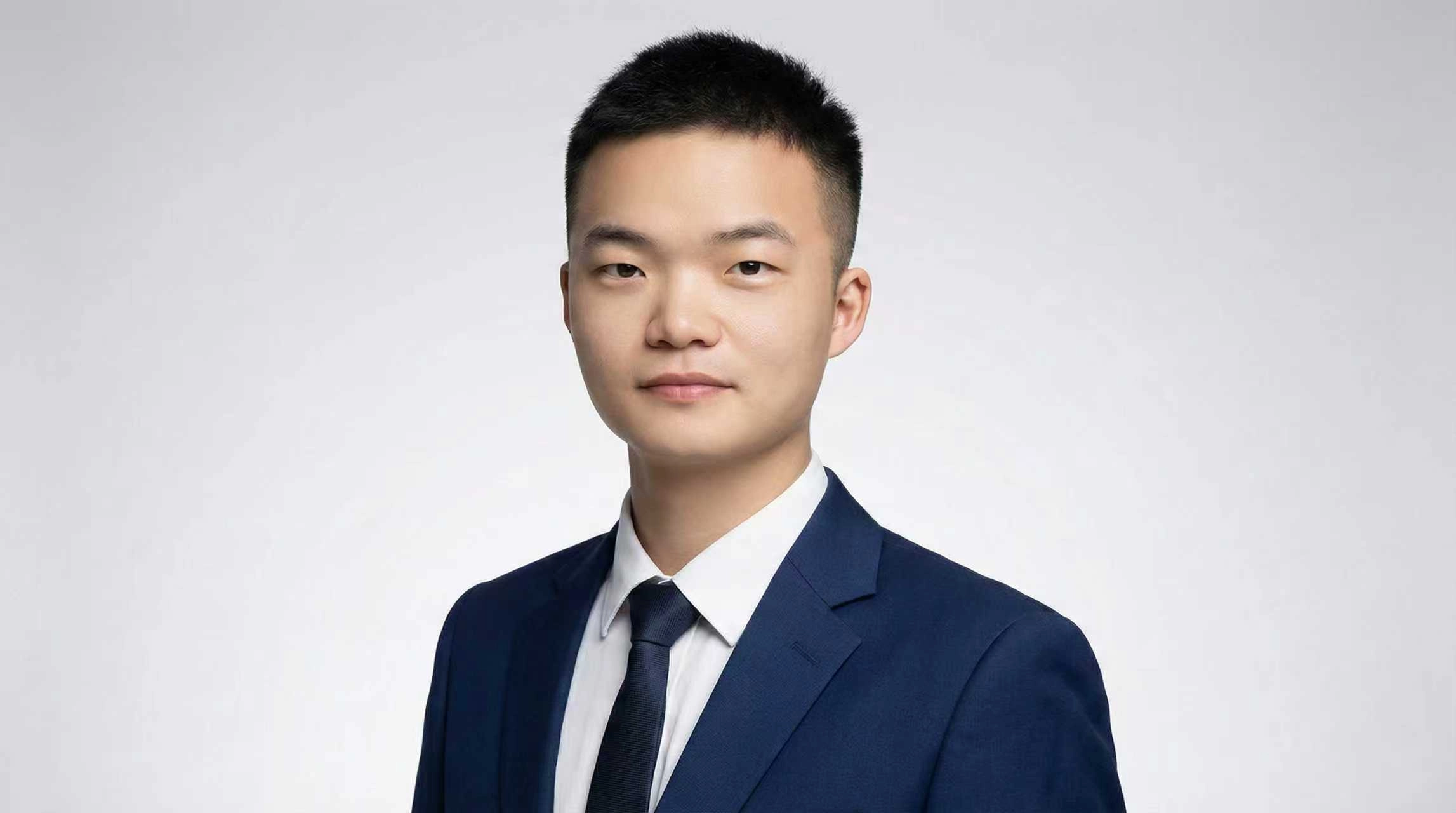 宋昊晟 - 执行董事